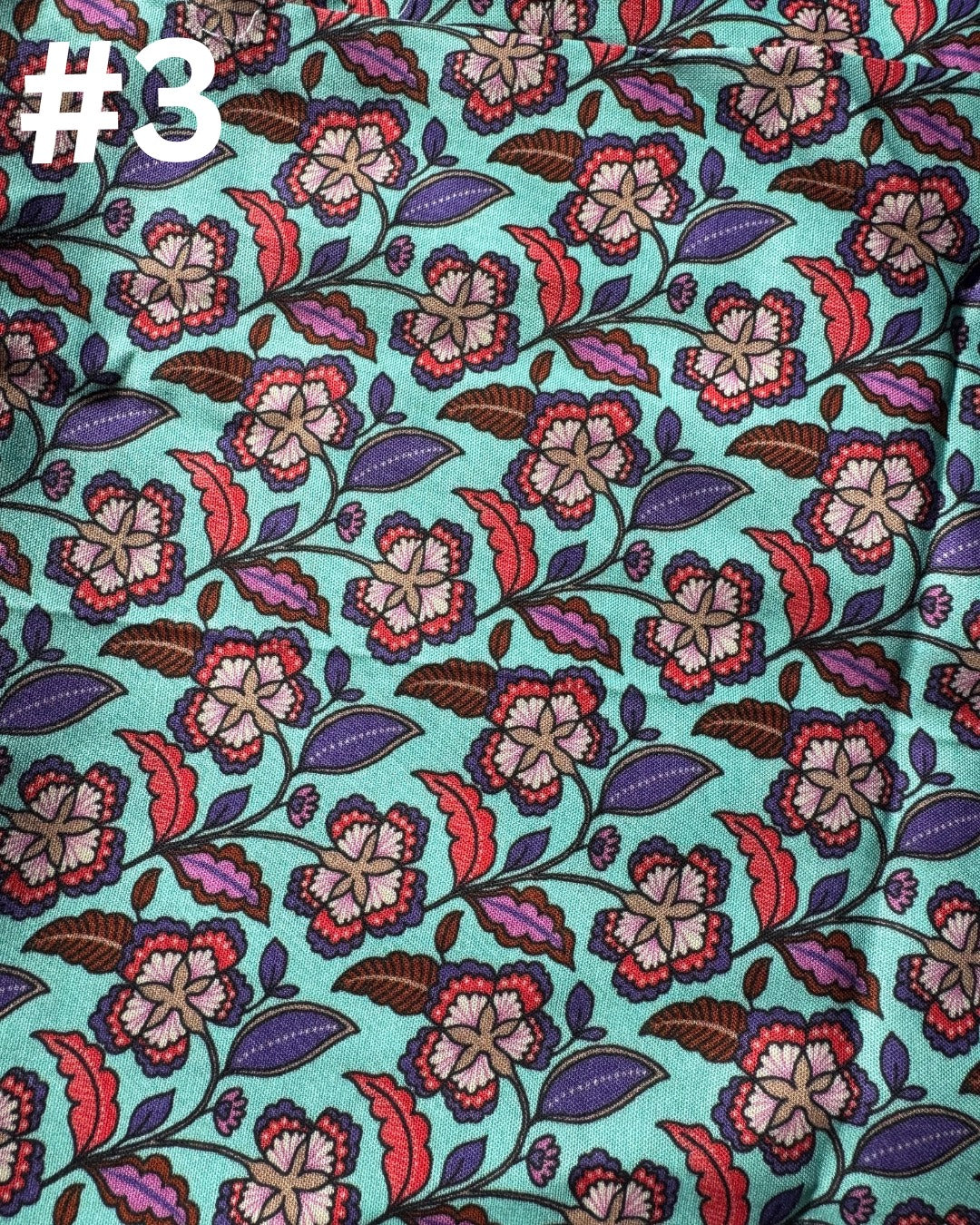 Handgenähtes Katzenspielzeug aus Baumwolle mit Katzenminze, Glöckchen & Stab